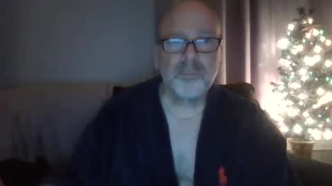 fun guy online show from April 19, 3:17 am