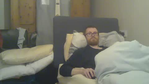 chris online show from November 7, 12:25 am