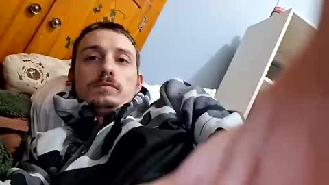 cum4u1524 online show from March 29, 8:25 am