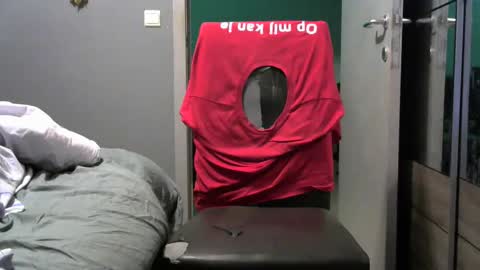 curlyfurly online show from December 17, 5:04 am