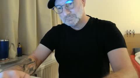 Curman85 online show from February 15, 8:06 pm