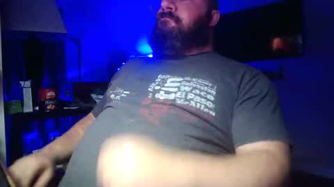 Snapshot of cwbyga chatting on October 19, 3:00 am Bubba Bull online show from October 19, 3:00 am