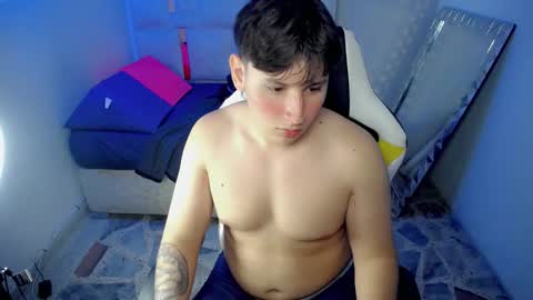 teddy online show from December 22, 3:47 am