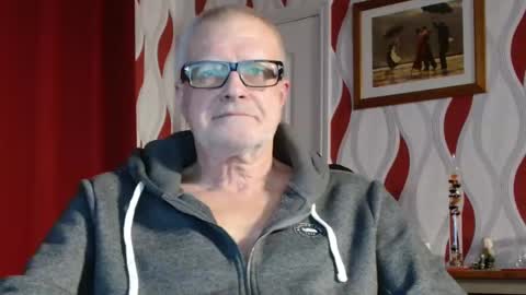 Snapshot of daddiescockforyou chatting on December 8, 8:47 pm Brian ... online show from December 8, 8:47 pm