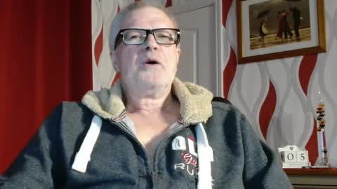 Snapshot of daddiescockforyou chatting on February 5, 9:18 pm Brian ... online show from February 5, 9:18 pm