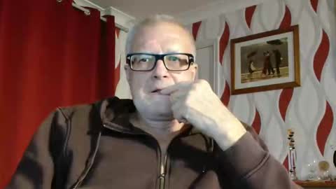 Snapshot of daddiescockforyou chatting on September 29, 8:05 pm Brian ... online show from September 29, 8:05 pm