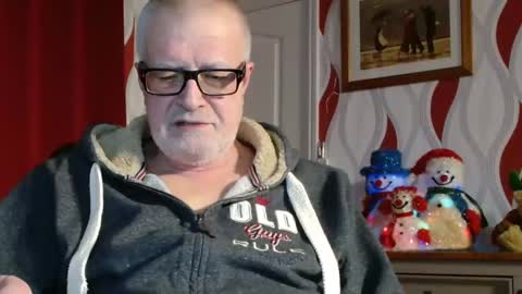 Snapshot of daddiescockforyou chatting on December 10, 9:00 pm Brian ... online show from December 10, 9:00 pm