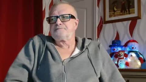 Snapshot of daddiescockforyou chatting on December 9, 9:01 pm Brian ... online show from December 9, 9:01 pm
