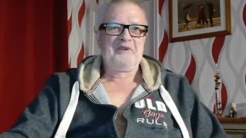Snapshot of daddiescockforyou chatting on December 2, 9:15 pm Brian ... online show from December 2, 9:15 pm