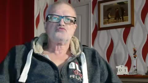 Snapshot of daddiescockforyou chatting on January 1, 8:47 pm Brian ... online show from January 1, 8:47 pm