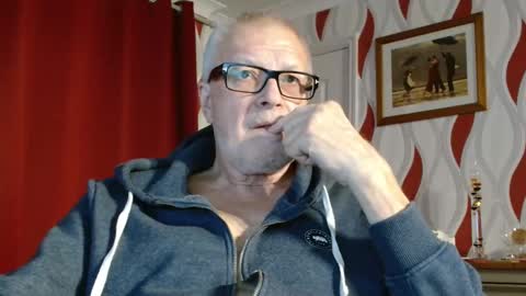 Snapshot of daddiescockforyou chatting on October 21, 8:12 pm Brian ... online show from October 21, 8:12 pm