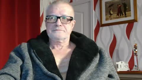 Snapshot of daddiescockforyou chatting on February 10, 9:04 pm Brian ... online show from February 10, 9:04 pm