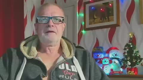 Snapshot of daddiescockforyou chatting on December 13, 9:20 pm Brian ... online show from December 13, 9:20 pm
