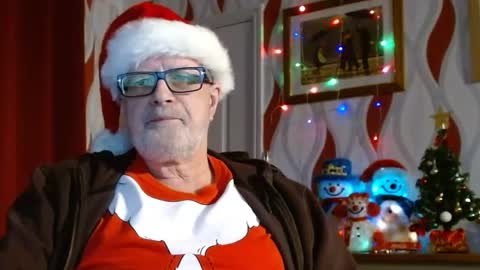 Snapshot of daddiescockforyou chatting on December 23, 8:57 pm Brian ... online show from December 23, 8:57 pm