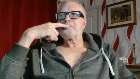 Brian ... online show from October 22, 8:23 pm