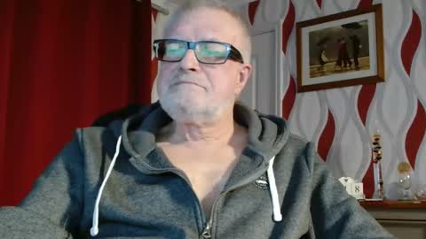 Brian ... online show from February 18, 9:01 pm