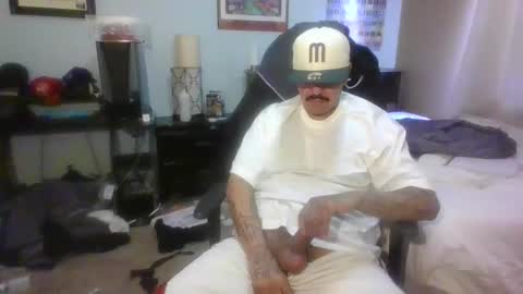 Snapshot of daddyjayare760 chatting on March 1, 11:04 pm daddyjayare760 online show from March 1, 11:04 pm