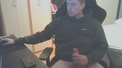 Dae5 online show from November 29, 12:18 pm