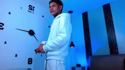 damar_felipe online show from October 30, 9:54 am