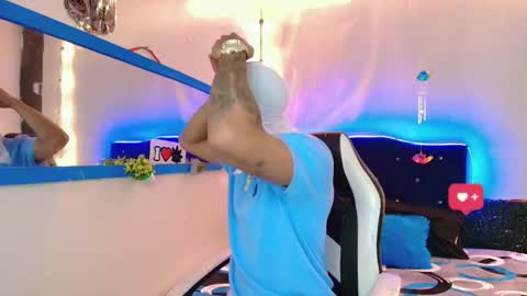 Damian online show from February 11, 2:57 am