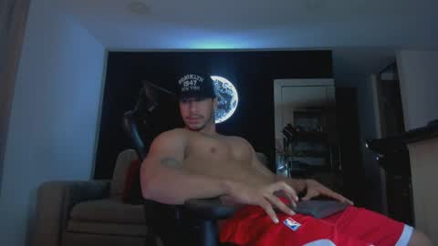 INSTAGRAM  DAMMIANMILLEROFICIAL online show from April 22, 6:30 am