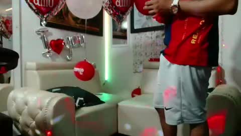 damyan_2003 online show from February 13, 5:44 pm