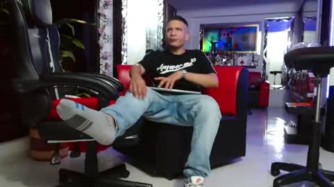 damyan_2003 online show from October 4, 3:55 am