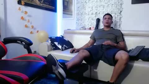 damyan_2003 online show from January 21, 3:38 am