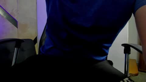 Snapshot of danielclarton chatting on September 30, 12:39 am DANIEL online show from September 30, 12:39 am