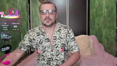 Snapshot of danielocool chatting on September 15, 11:00 am DanieloCool online show from September 15, 11:00 am