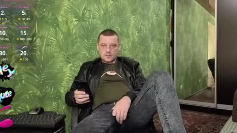 Snapshot of danielocool chatting on October 19, 7:44 am DanieloCool online show from October 19, 7:44 am