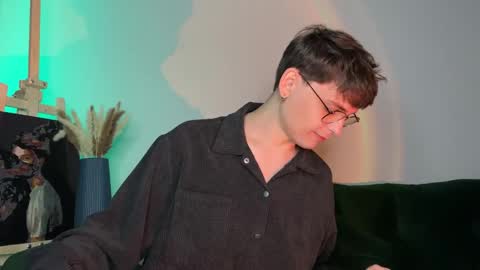 danieltuckerr online show from February 23, 6:09 pm