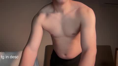 Snapshot of danila_trezzini chatting on October 19, 11:52 pm danila online show from October 19, 11:52 pm