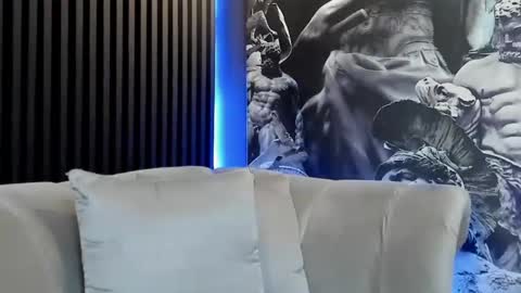 Snapshot of dann_saenz chatting on December 25, 10:16 pm Dann saenz online show from December 25, 10:16 pm