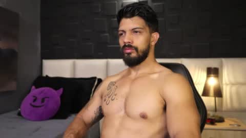 Snapshot of dann_saenz chatting on February 17, 11:02 am Dann saenz online show from February 17, 11:02 am