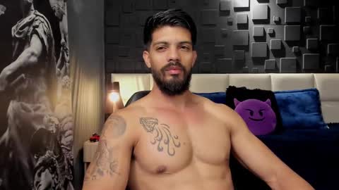 Snapshot of dann_saenz chatting on January 25, 12:05 pm Dann saenz online show from January 25, 12:05 pm