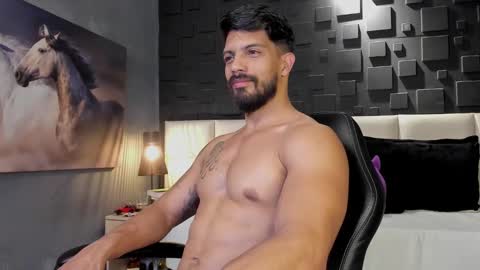 Snapshot of dann_saenz chatting on February 4, 10:55 pm Dann saenz online show from February 4, 10:55 pm