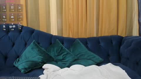 Snapshot of dante_fox_ chatting on December 24, 3:49 am Dante Fox online show from December 24, 3:49 am