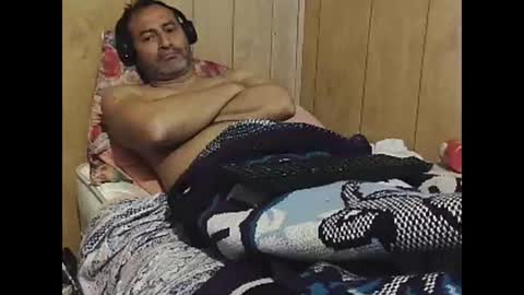 dantehot82 online show from January 4, 1:10 pm