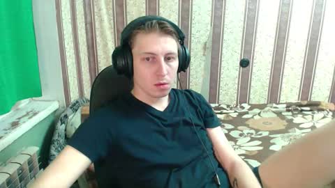 darienlarge online show from October 24, 8:43 pm