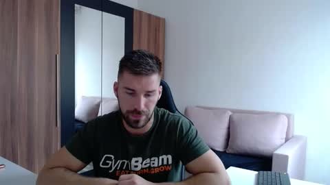 darius_94 online show from October 28, 11:23 am