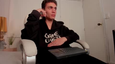 dark_sun333 online show from September 11, 1:26 am