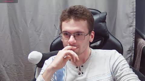 darkcharm1 online show from October 31, 8:12 pm