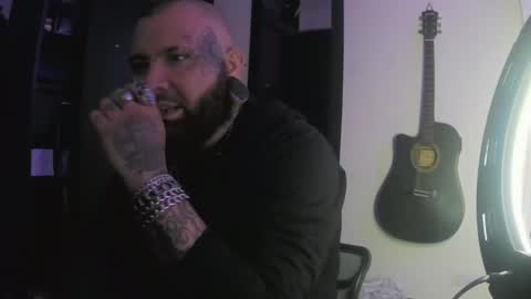 darkclothes online show from January 5, 11:12 pm