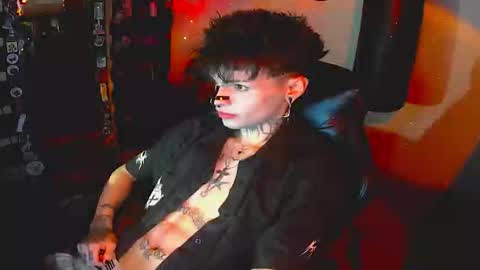   online show from October 27, 7:49 pm