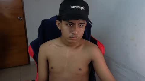 darknigthx online show from April 2, 3:59 am