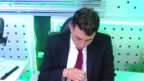 DARKO0717 online show from December 19, 8:17 pm