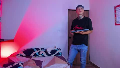 darwin_ggh online show from February 14, 8:26 pm