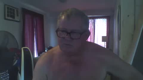 Snapshot of darwincock chatting on January 17, 5:53 am darwincock online show from January 17, 5:53 am