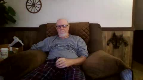 dave571960 online show from September 20, 10:37 am